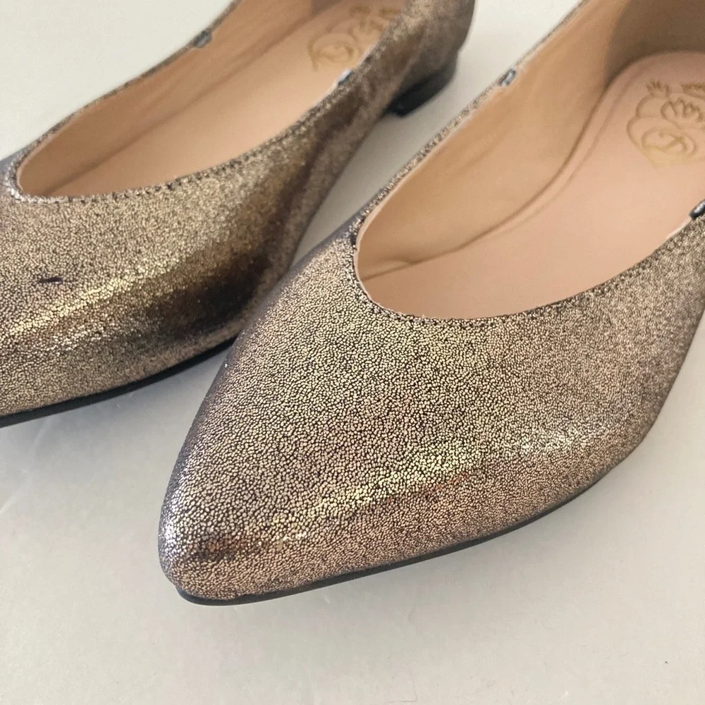 Dora Anthropologie Bea Mary Jane Gold Sparkly Pointed Toe Flats Sz 38